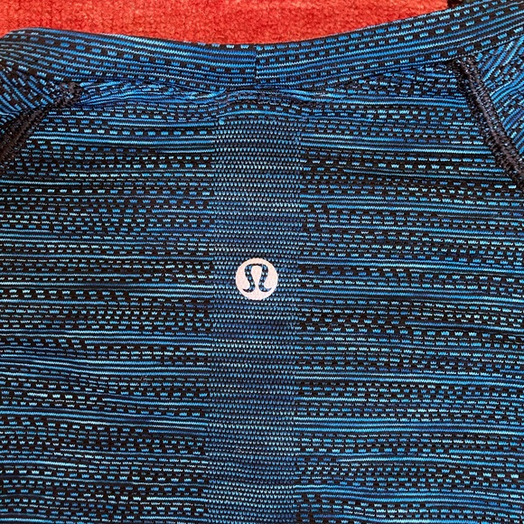 Lululemon swiftly long sleeve 2.0 size 6 - Picture 4 of 5